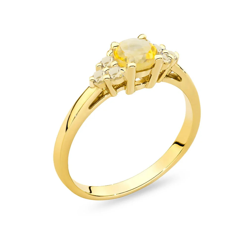Gold 14k(585) ring with 0,50ct citrin with 6 bronze diamonds. Perfect for a gift.