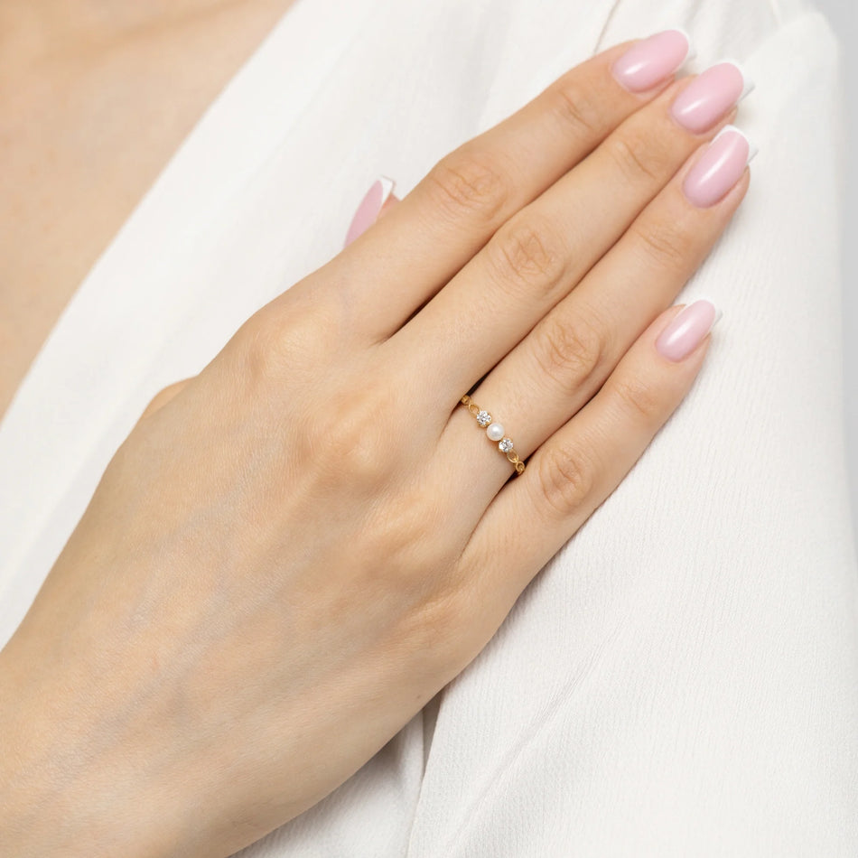 14k Gold (585) Openwork Ring | Pearl & Zirconias |  GREMARI Jewelry
