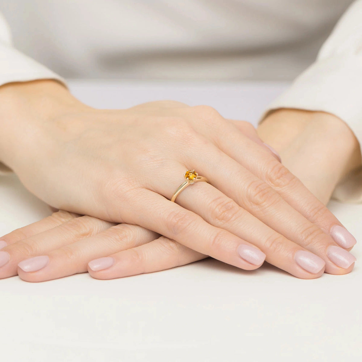 14k (585) Gold Ring | 0.50ct Citrine & 0.04ct Diamonds | GREMARI Jewelry