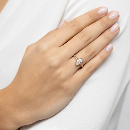 Prsten z 14karátového zlata (585) | Bílá zirkonie elipsa | Šperky GREMARI