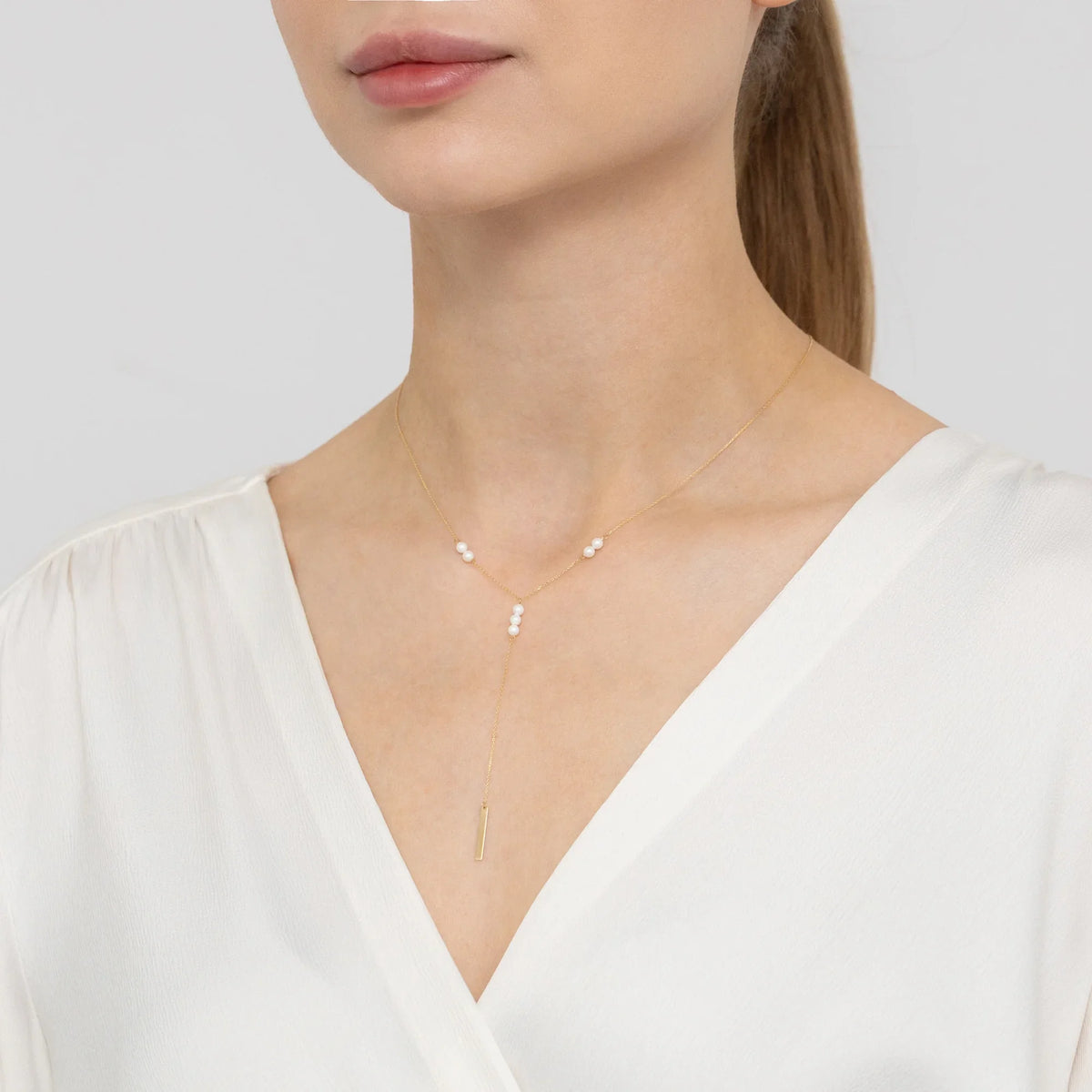 Gold 14k(585) tie necklace with pearl beads adn plate in vintage style. Order a gift for mother, girlfriend or fiancee.