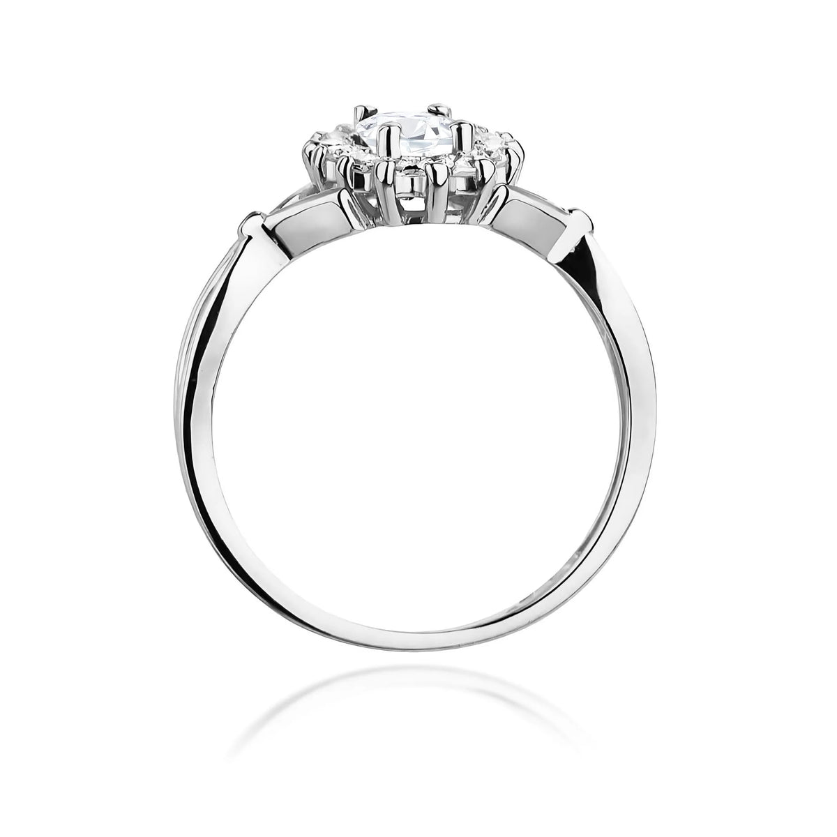 White Gold 14k(585) ring with 0,70ct and 0,28ct lab diamond.  Is packaged in an elegant box, which is perfect for a gift.
