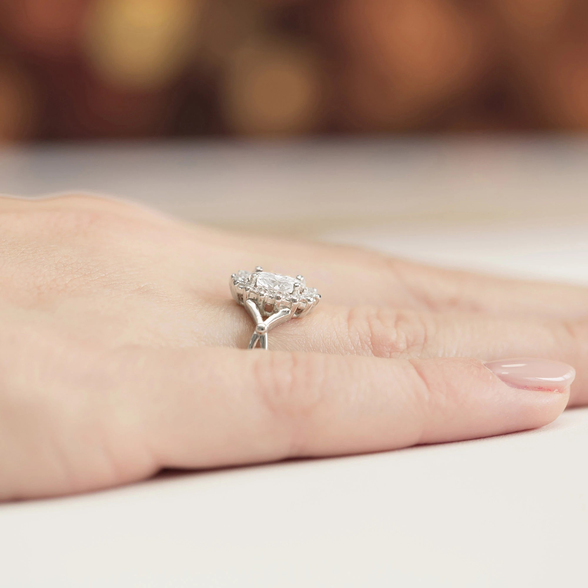 White Gold 14k(585) ring with 0,70ct and 0,28ct lab diamond.  Is packaged in an elegant box, which is perfect for a gift.