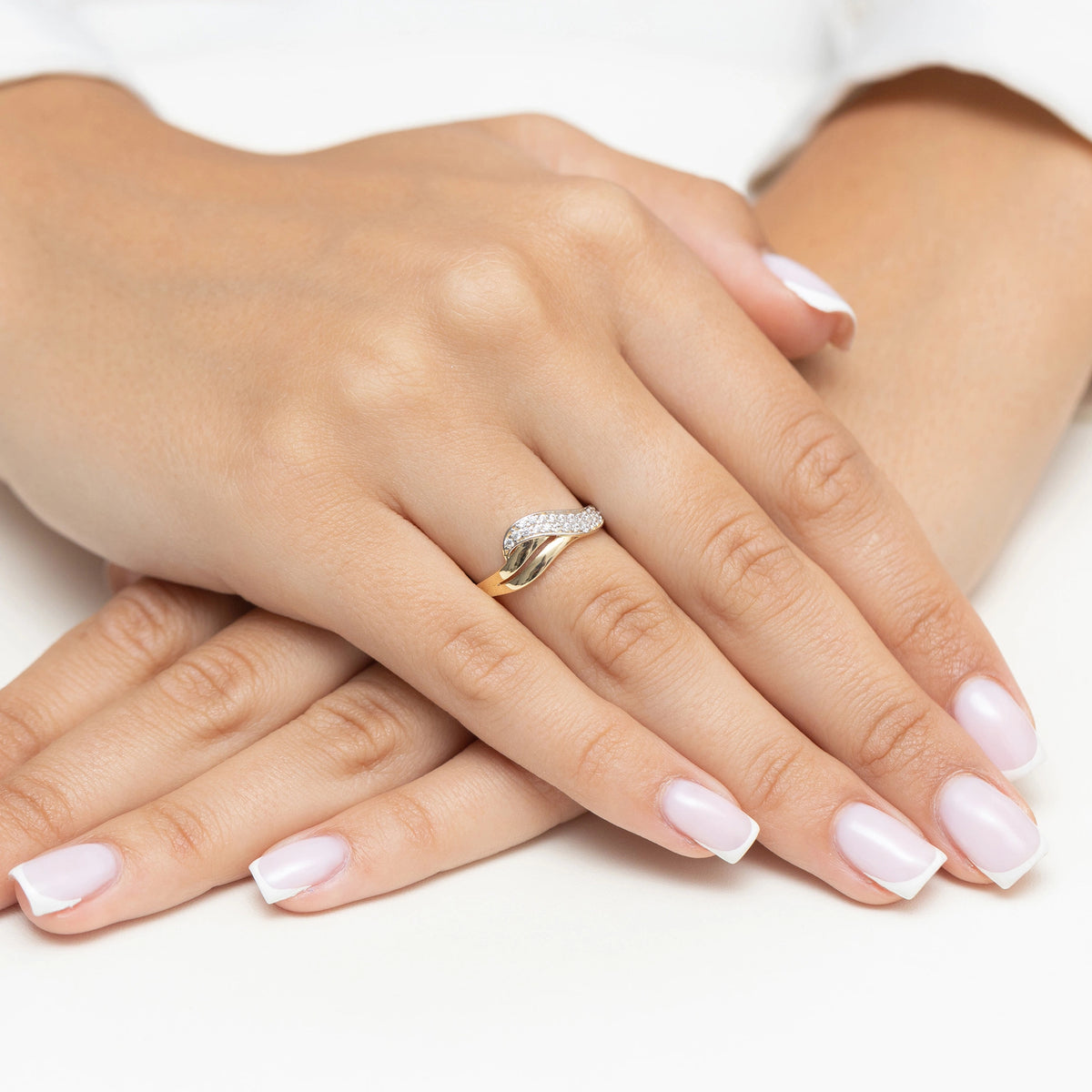 gold-ring-with-zirconia-waves-ap066-585-b