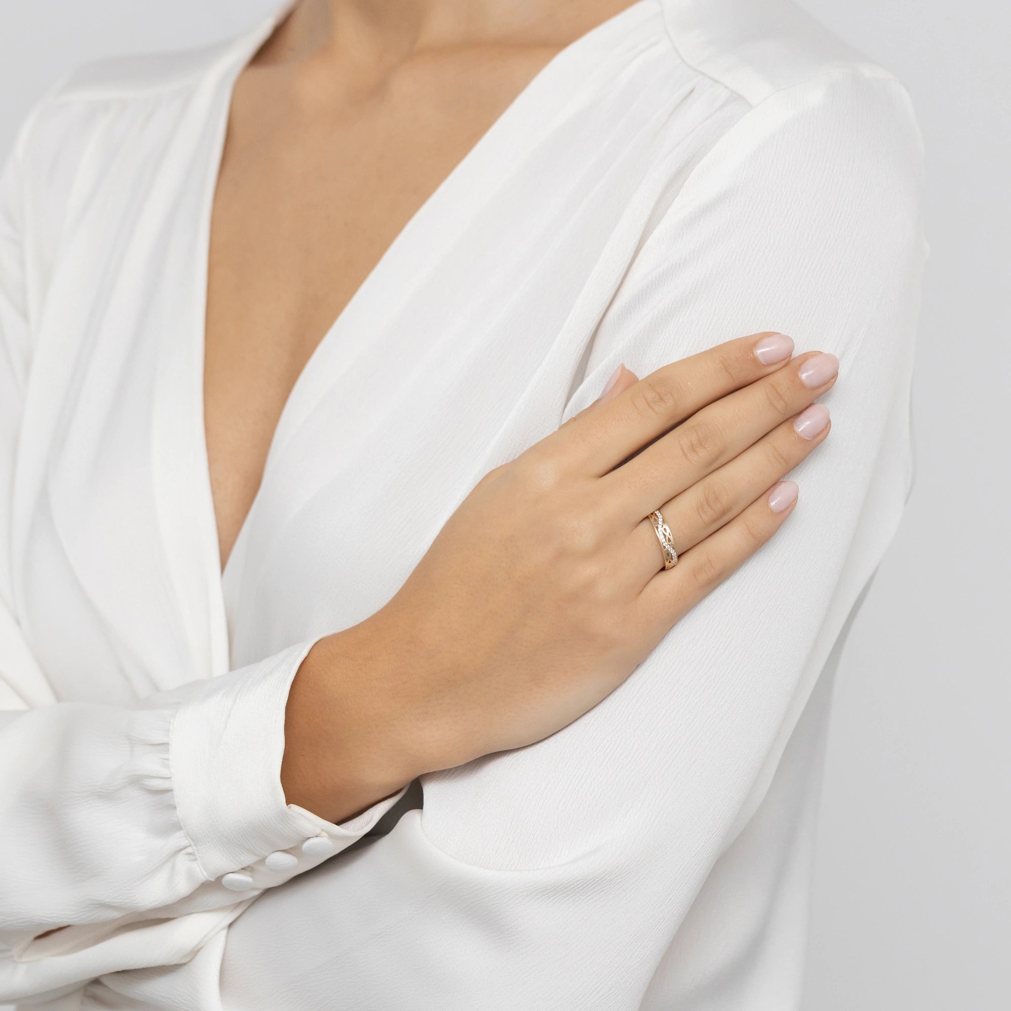 gold-ring-with-zirconia-infinity-ap165-585-b