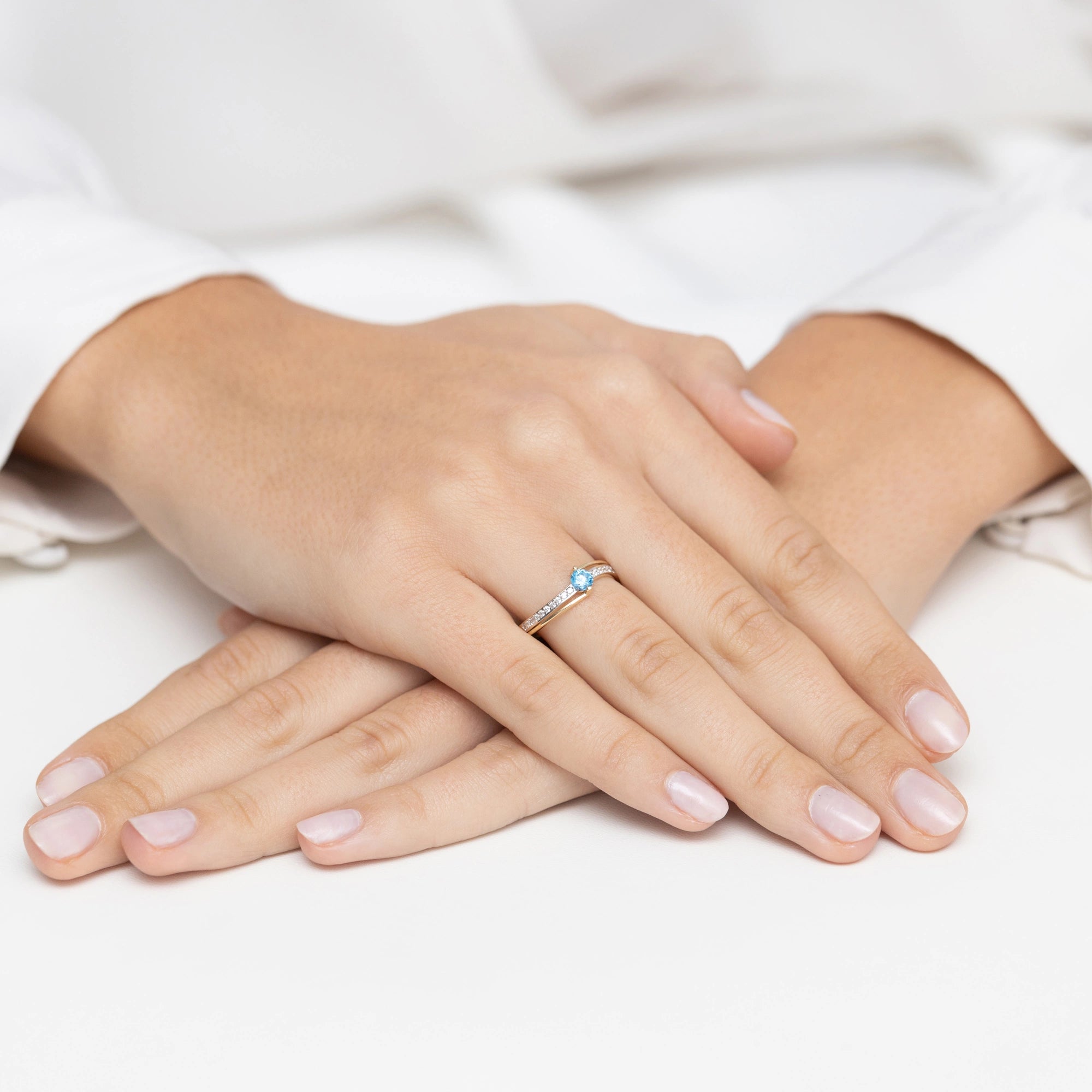 gold-ring-with-blue-zirconia-waves-ap167-585-n