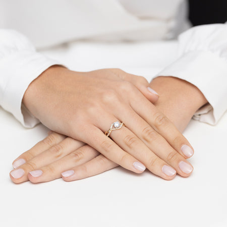 gold-weaved-ring-with-zirconia-ap168-585-b