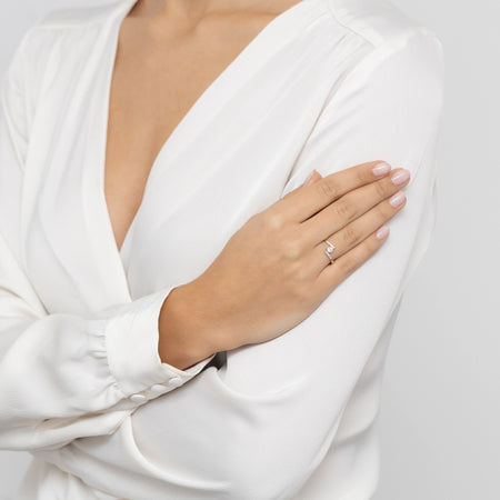 gold-ring-with-zirconia-ap175-585-b