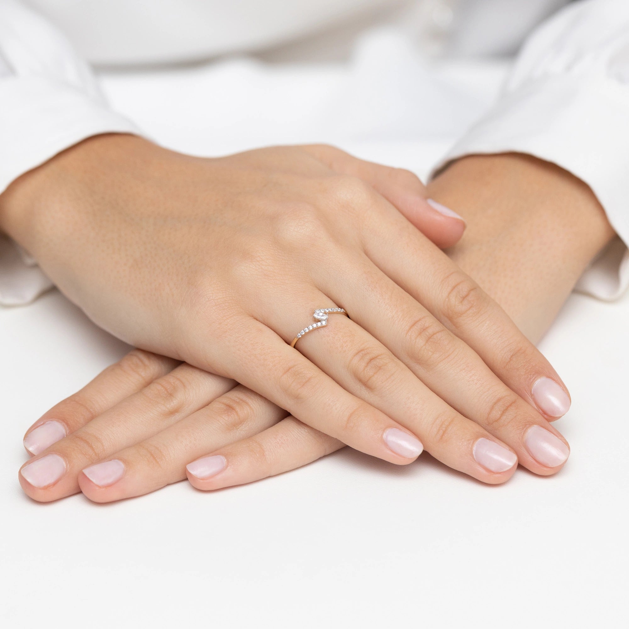 subtle-gold-ring-with-zirconia-ap189-585-b