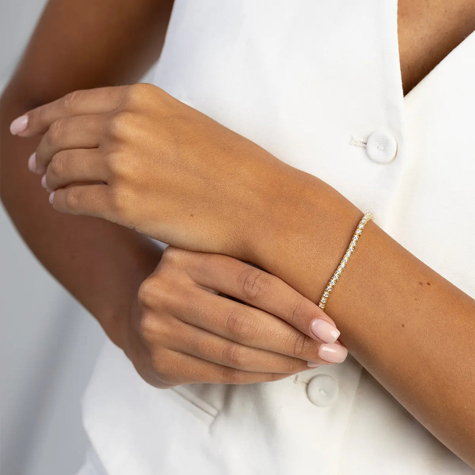 gold-bracelet-set-with-1-98ct-laboratory-diamonds-b0031-ldw-06