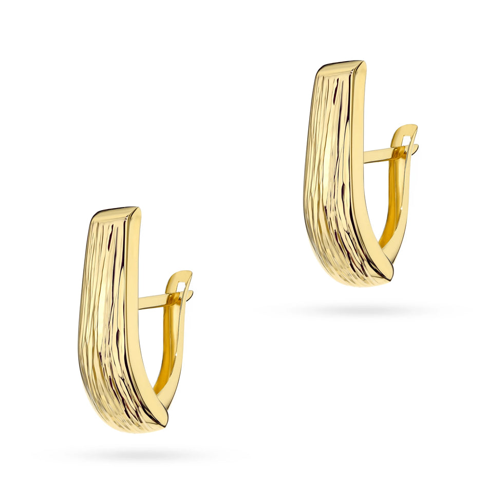 Yellow Gold Ridged Elongated Earrings | 585 (14k) Yellow Gold English Clasp Earrings