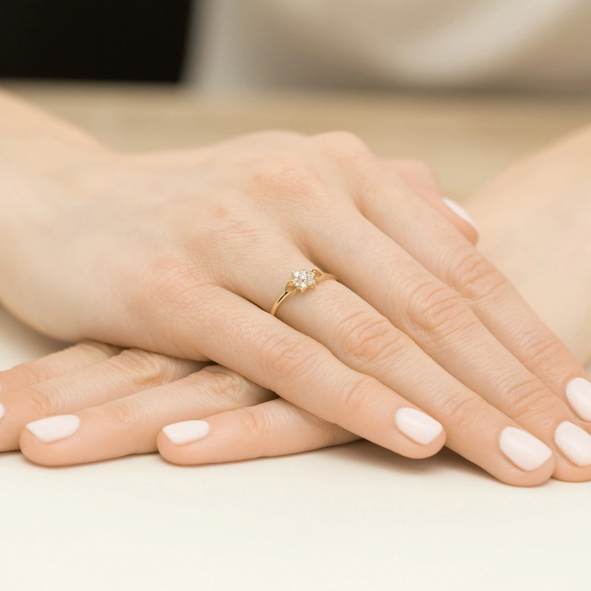 gold-ring-with-zirconia-flower-ep091-585