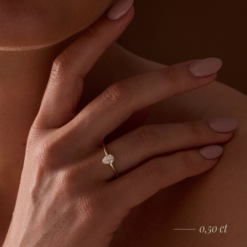 Gremari Seven Grace zásnubní prsten z růžového zlata s 0,15 ct přírodním diamantem – Pear