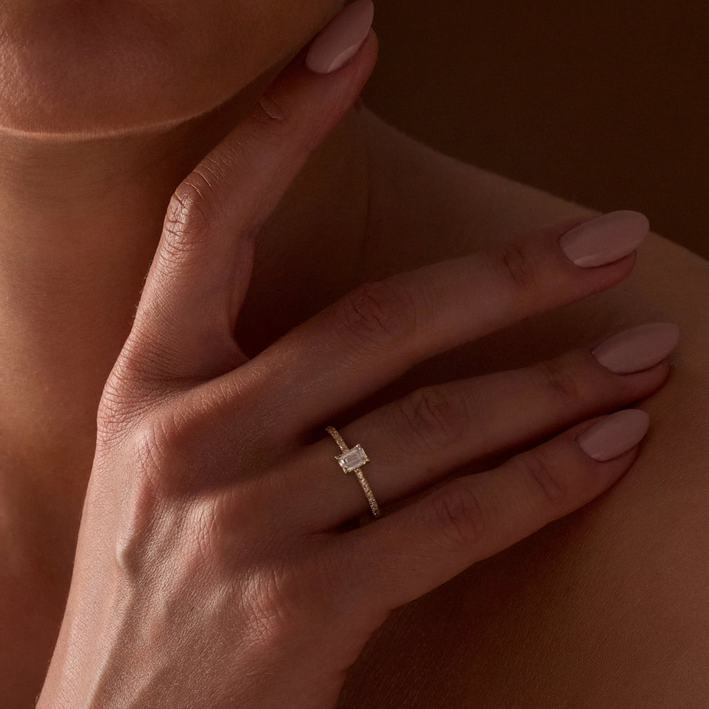 Gremari Seven Solis zásnubní prsten z růžového zlata s 0,15 ct lab-grown diamantem – Emerald