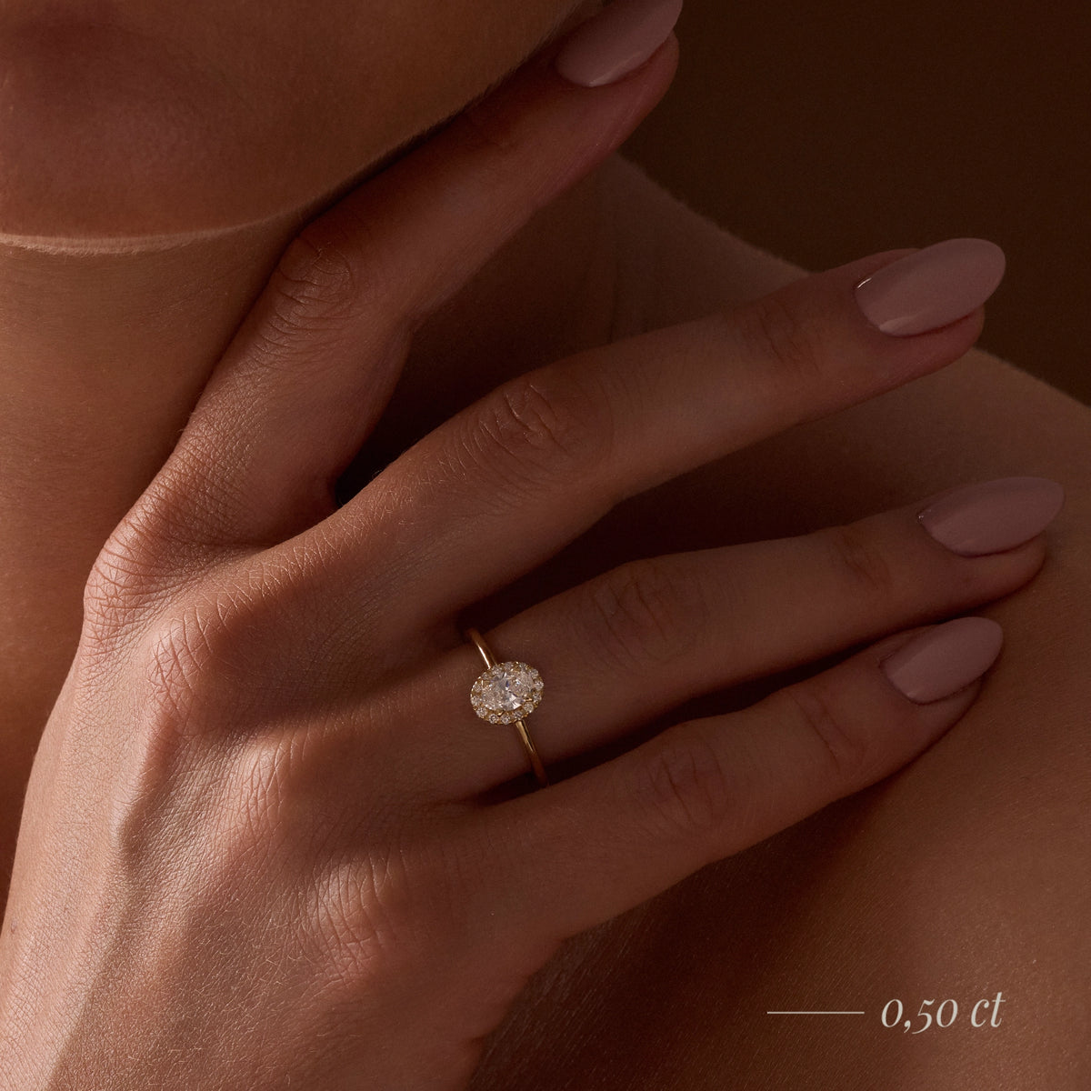 Gremari Seven Aura zásnubní prsten ze žlutého zlata s 0,15 ct lab-grown diamantem – Oval