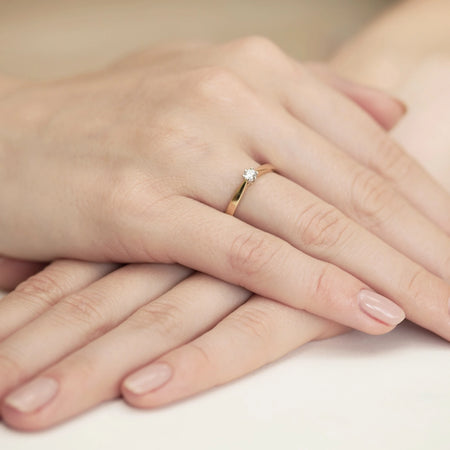 gold-ring-with-0-12ct-diamond-w0229-diw-03