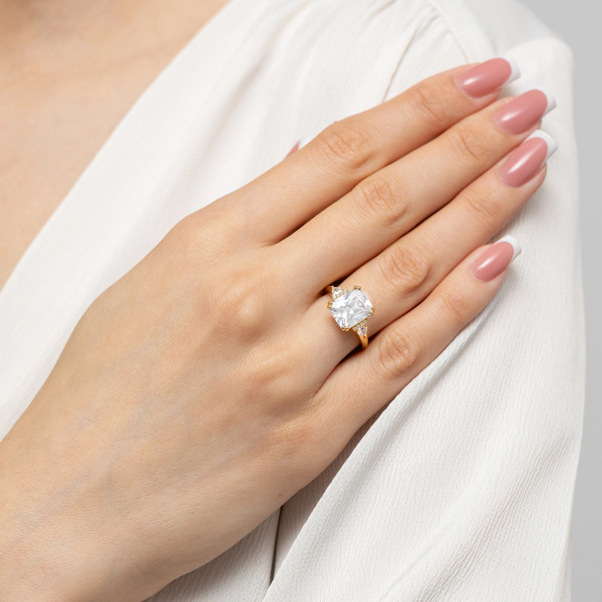 silver-ring-with-zirconia-jp075-925-bz