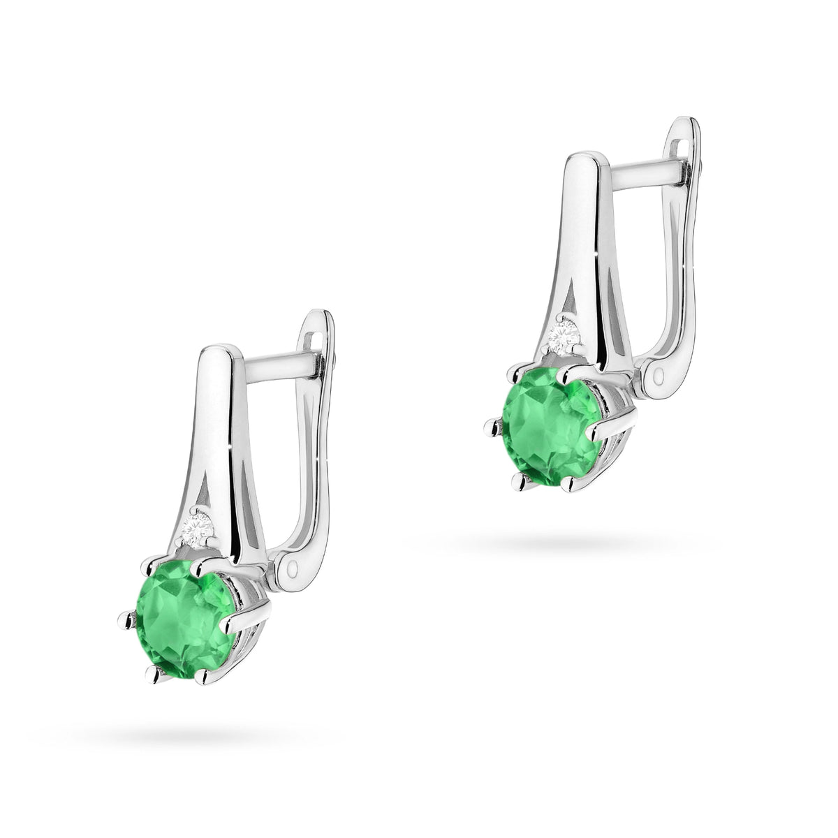 zlaté-náušnice-s-2-x-0-50ct-smaragdy-a-0-029ct-další-diamanty-k0572-emg-01