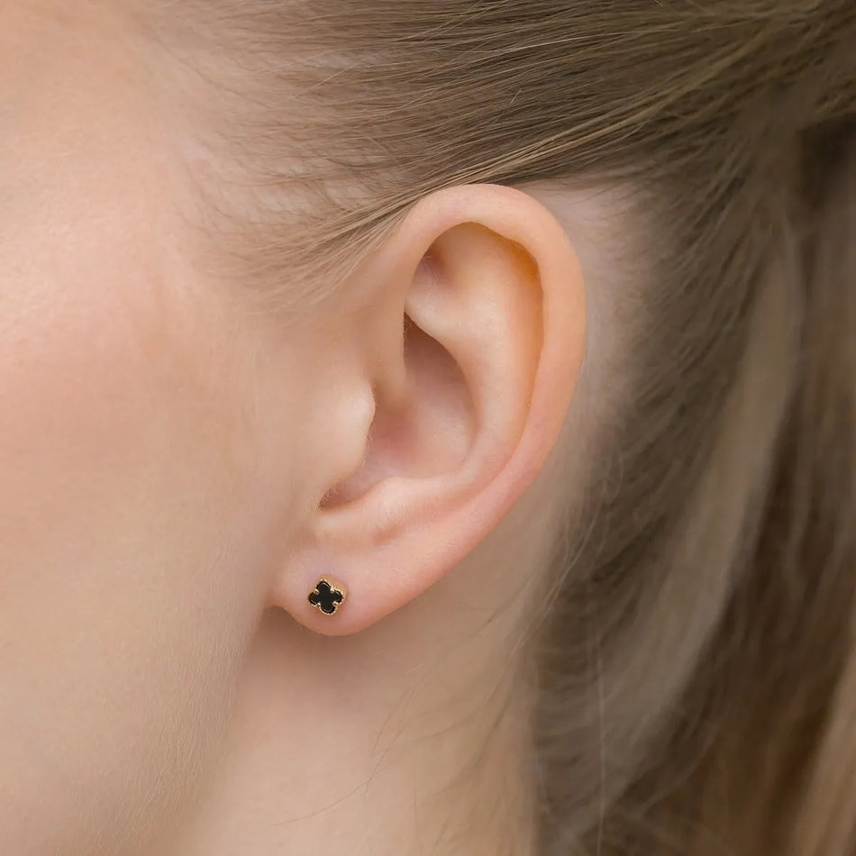 black-lucky-clover-stud-gold-earrings-k1302-585