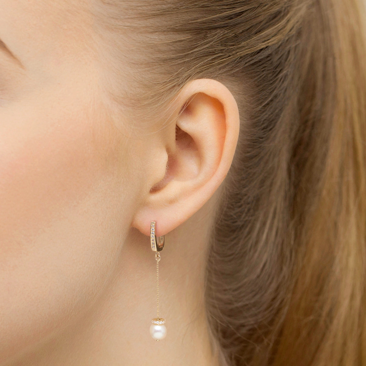 gold-english-clasp-earrings-with-synthetic-pearl-k1785-14k-585-bp