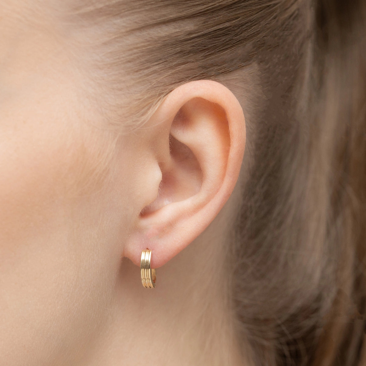 gold-english-clasp-earrings-k952-14k-585