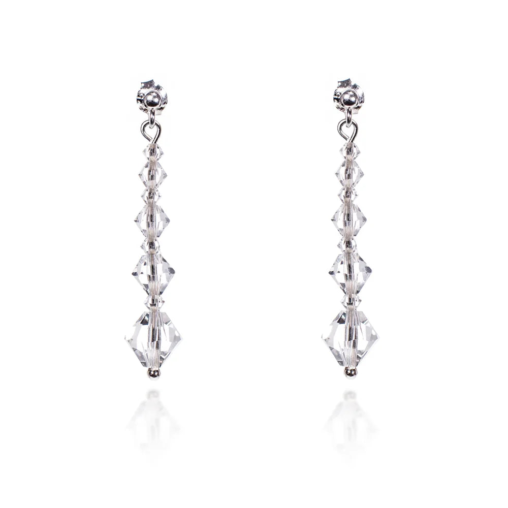 klasické stříbrné svatební náušnice se Swarovski krystaly kw031