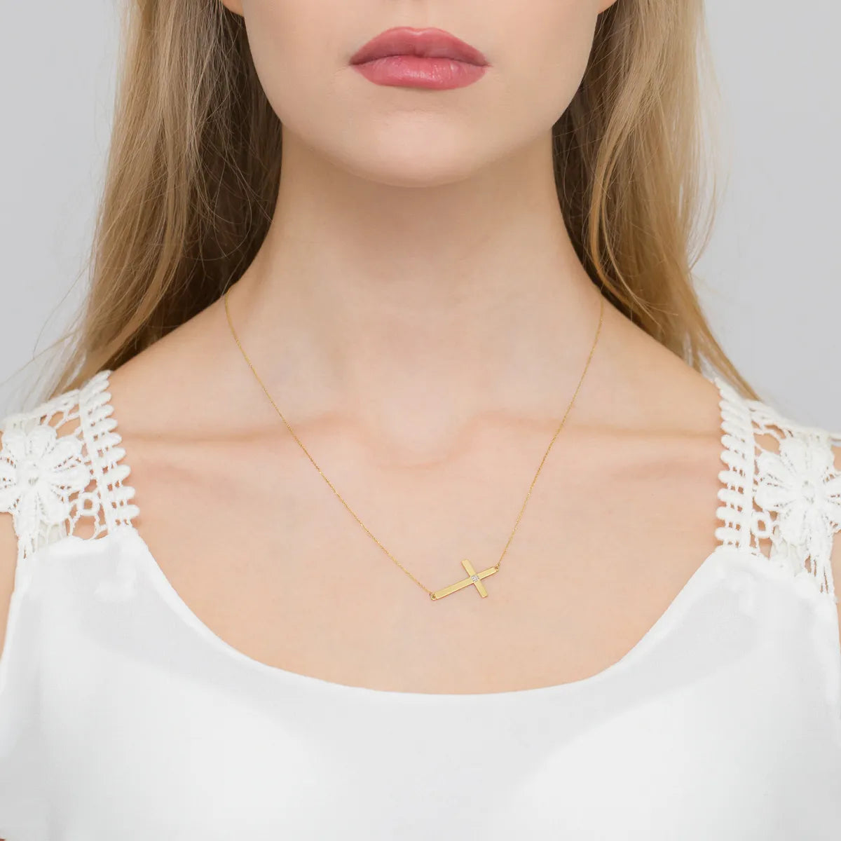 gold-necklace-with-0-005ct-diamond-n0010-diw-01