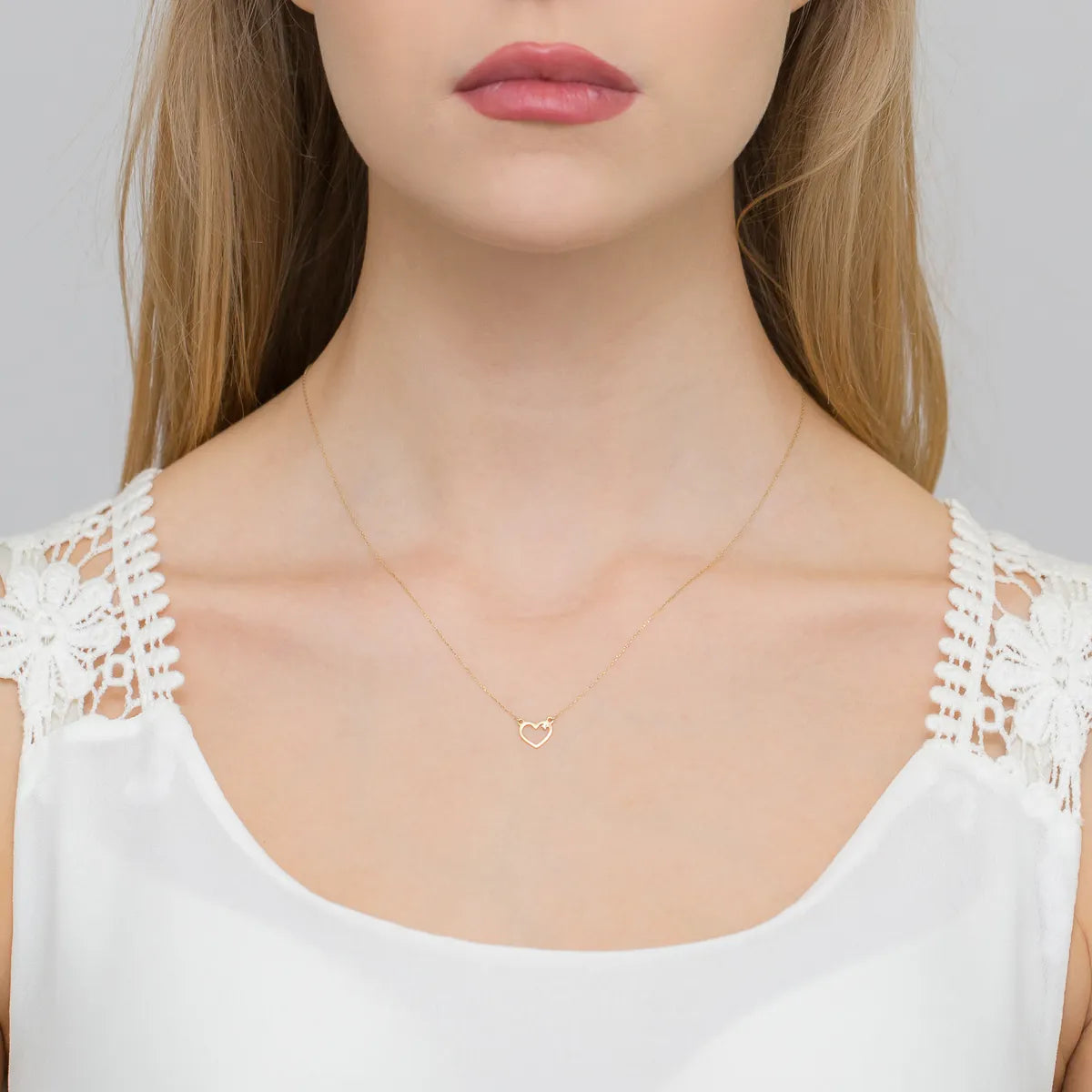 zlatý-náhrdelník-s-diamantem-0-005ct-n0034-diw-01