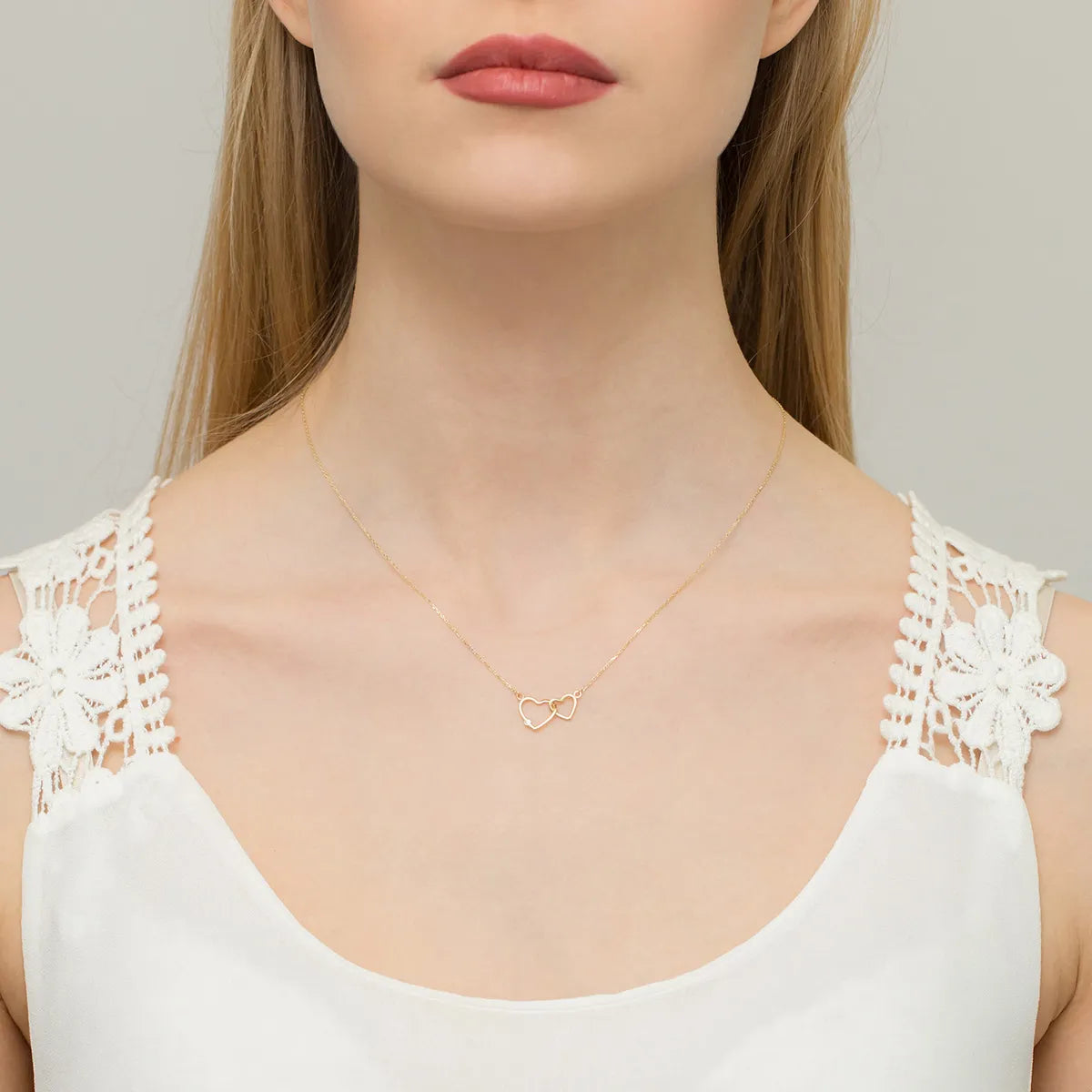 zlatý-náhrdelník-s-diamantem-0-015ct-n0064-diw-01