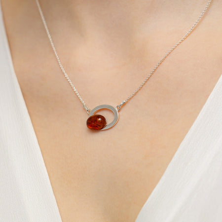 silver-necklace-with-natural-amber-n1092-925-s
