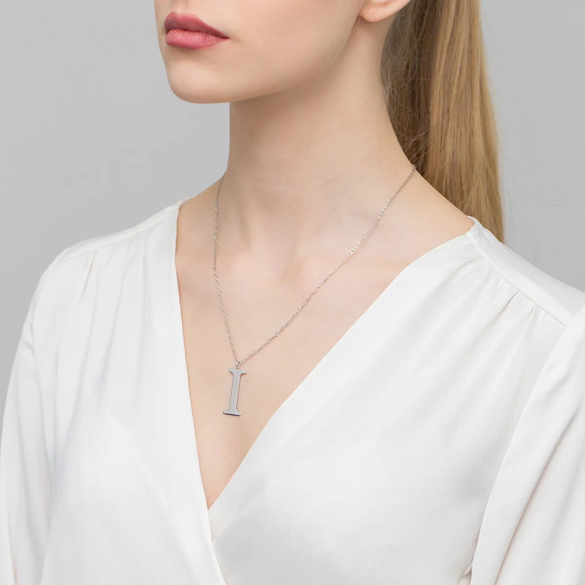 silver-necklace-letter-i-n760-925-s-i