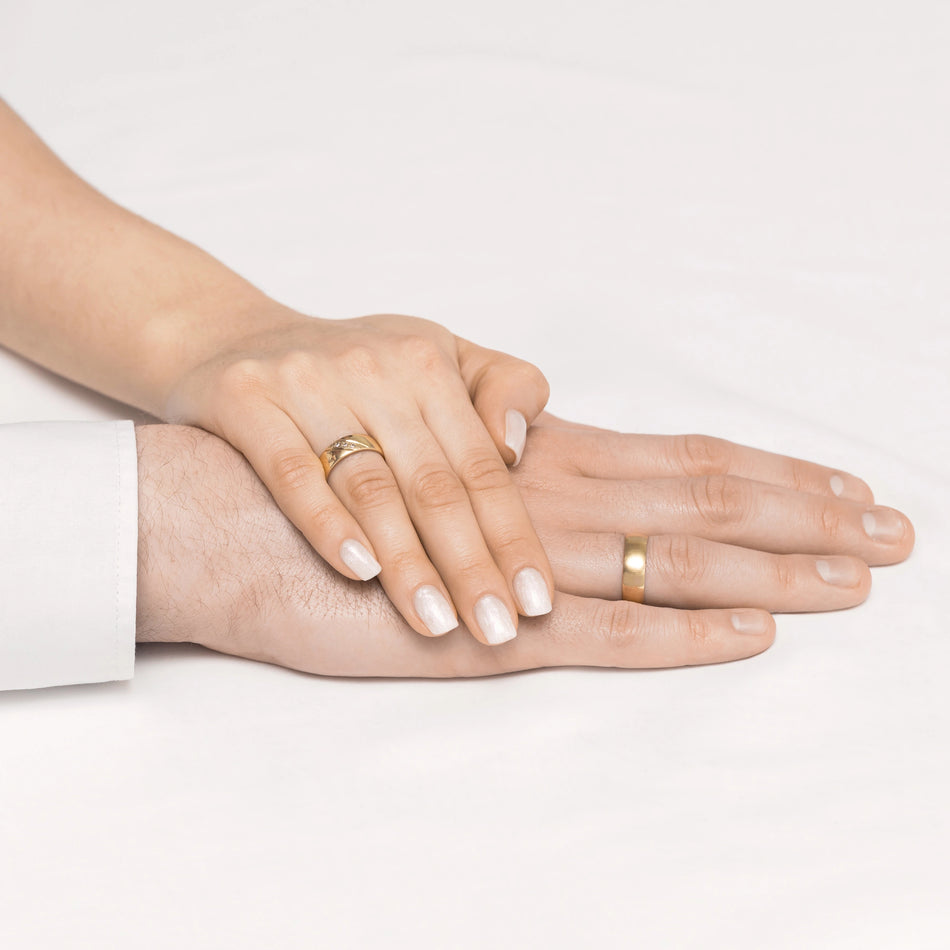 Zlaté snubní prsteny se zirkony, leštěné, 6 mm