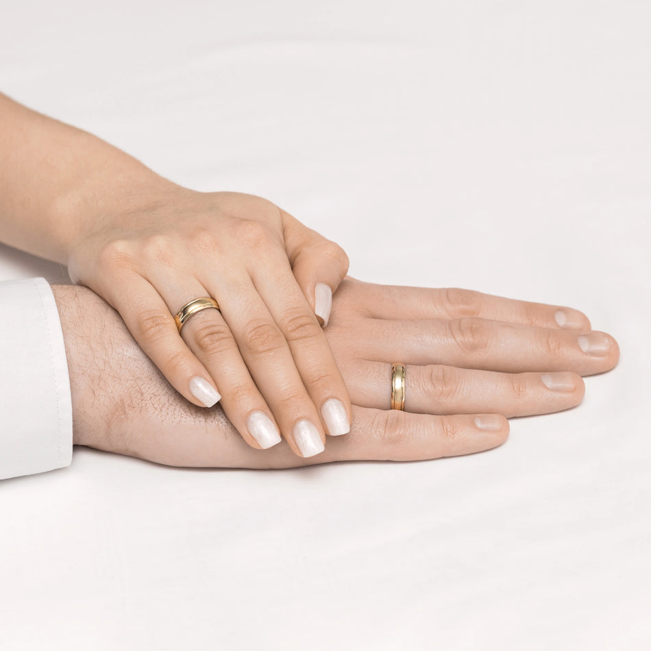 Zlaté snubní prsteny leštěné 4mm