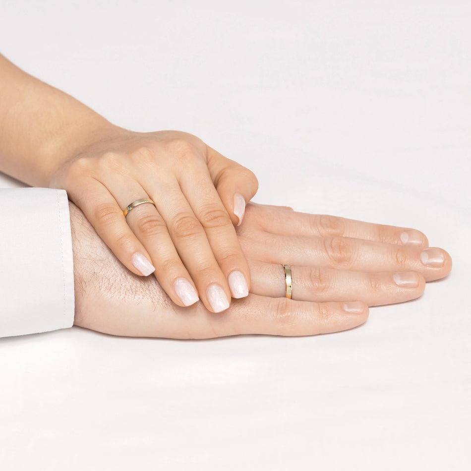 Klasický plochý prsten na svatbu s drážkou, jednobodový, zlatý, 2 mm