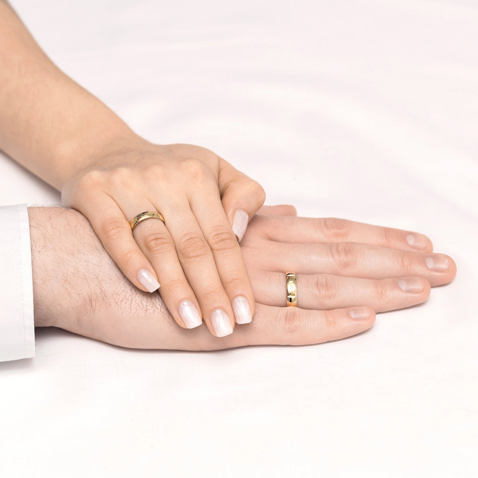 Zlaté snubní prsteny Pulse 4 a 5 mm