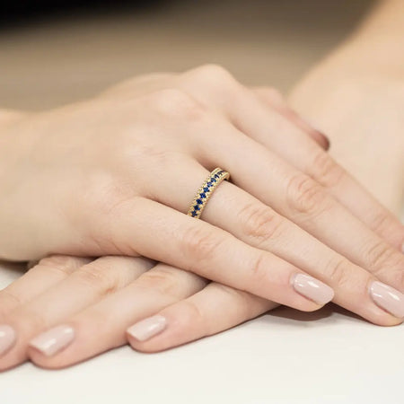 gold-ring-set-with-15-0-03ct-sapphires-p004-s0-45