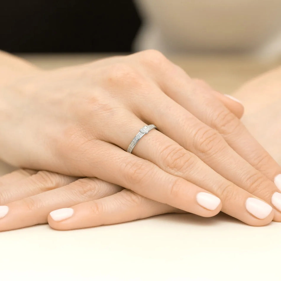 zlatý prsten s diamanty p042-585-b0-11