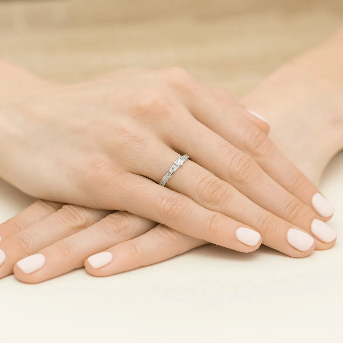 zlatý prsten s diamanty p042-585-b0-11