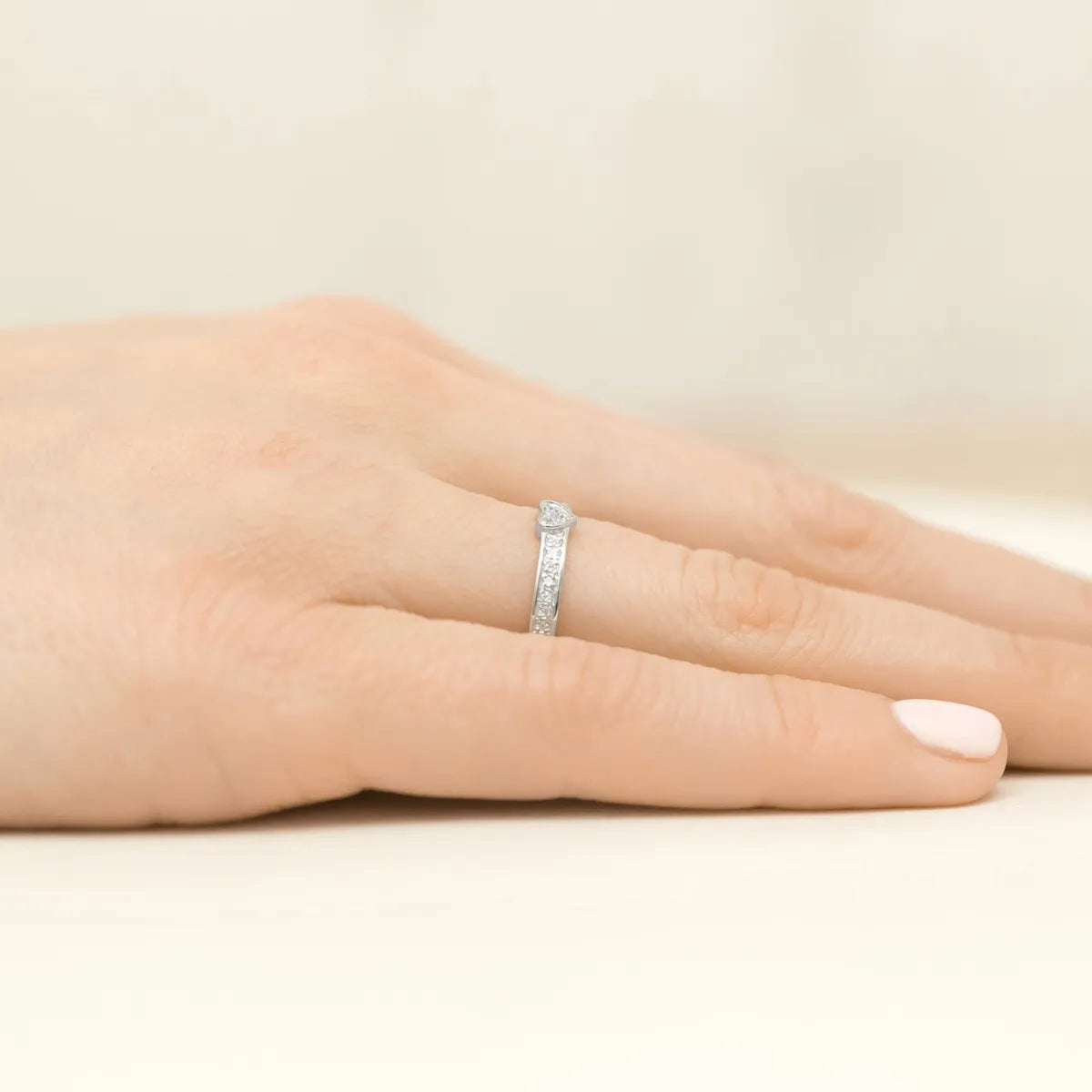 zlatý prsten s diamanty p042-585-b0-11