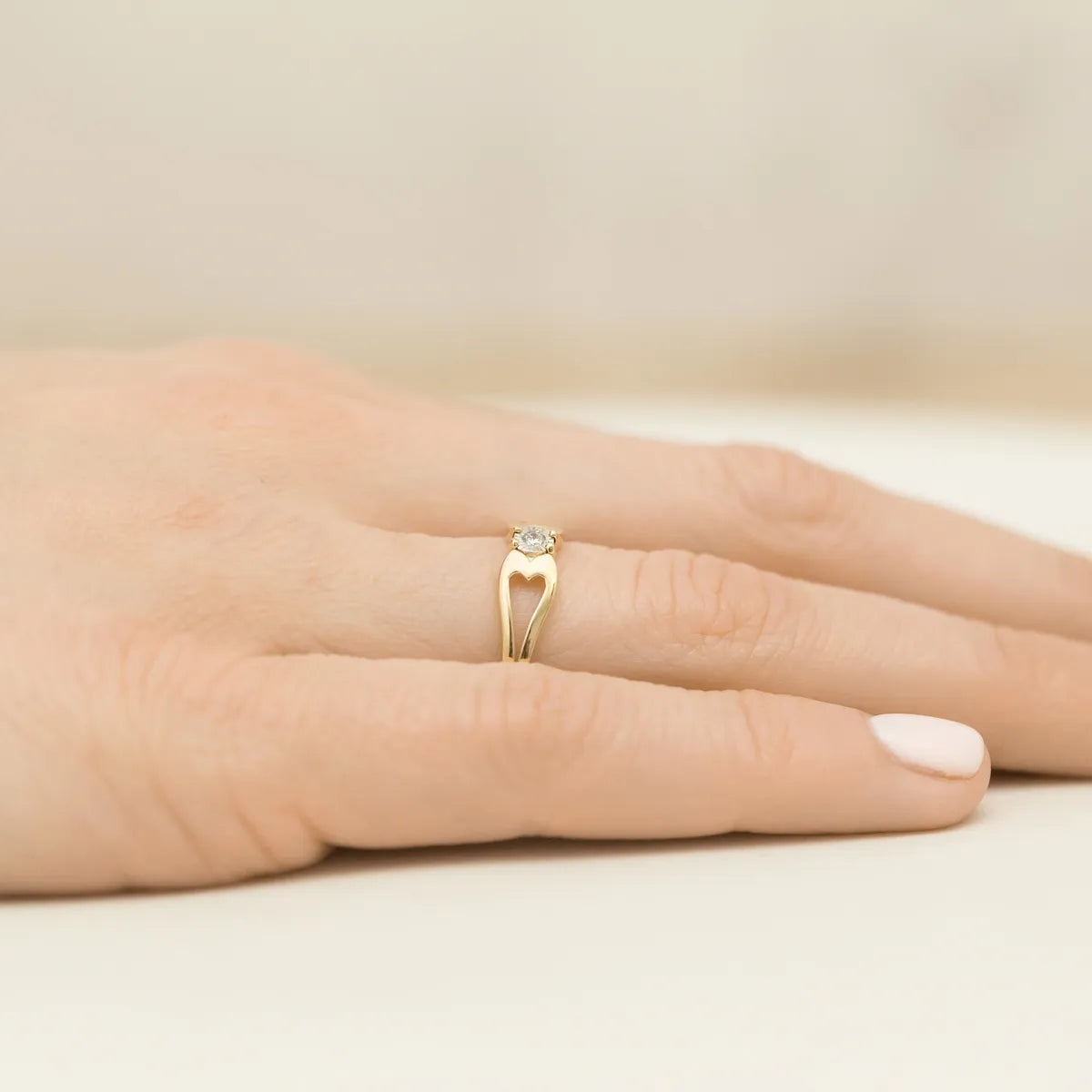 gold-ring-with-0-03ct-diamond-p056-585-b0-03