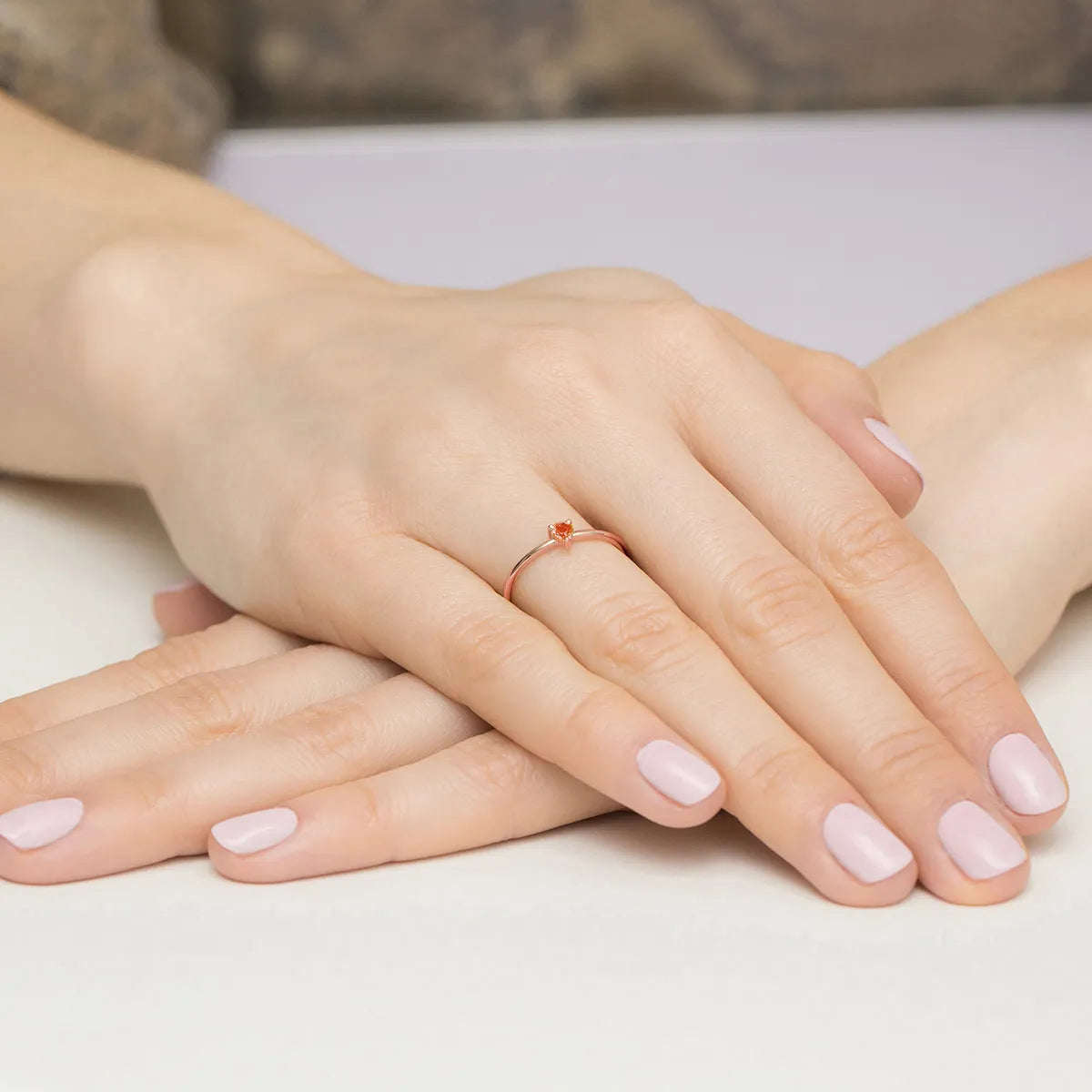 zlatý-prsten-s-0-15ct-granátem-p129-585-z0-15