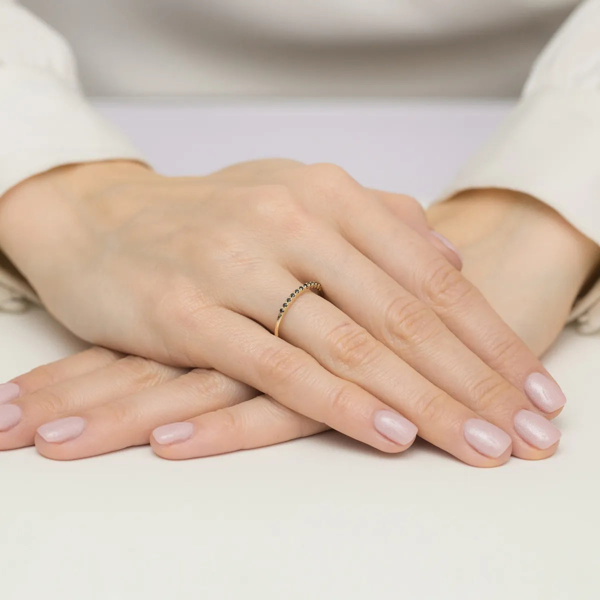 gold-ring-with-0-095ct-black-diamonds-p142-585-cb0-09
