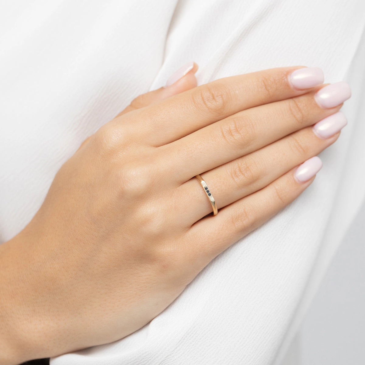 zlatý-prsten-s-0-015ct-černými-diamanty-p166-585-cb0-015