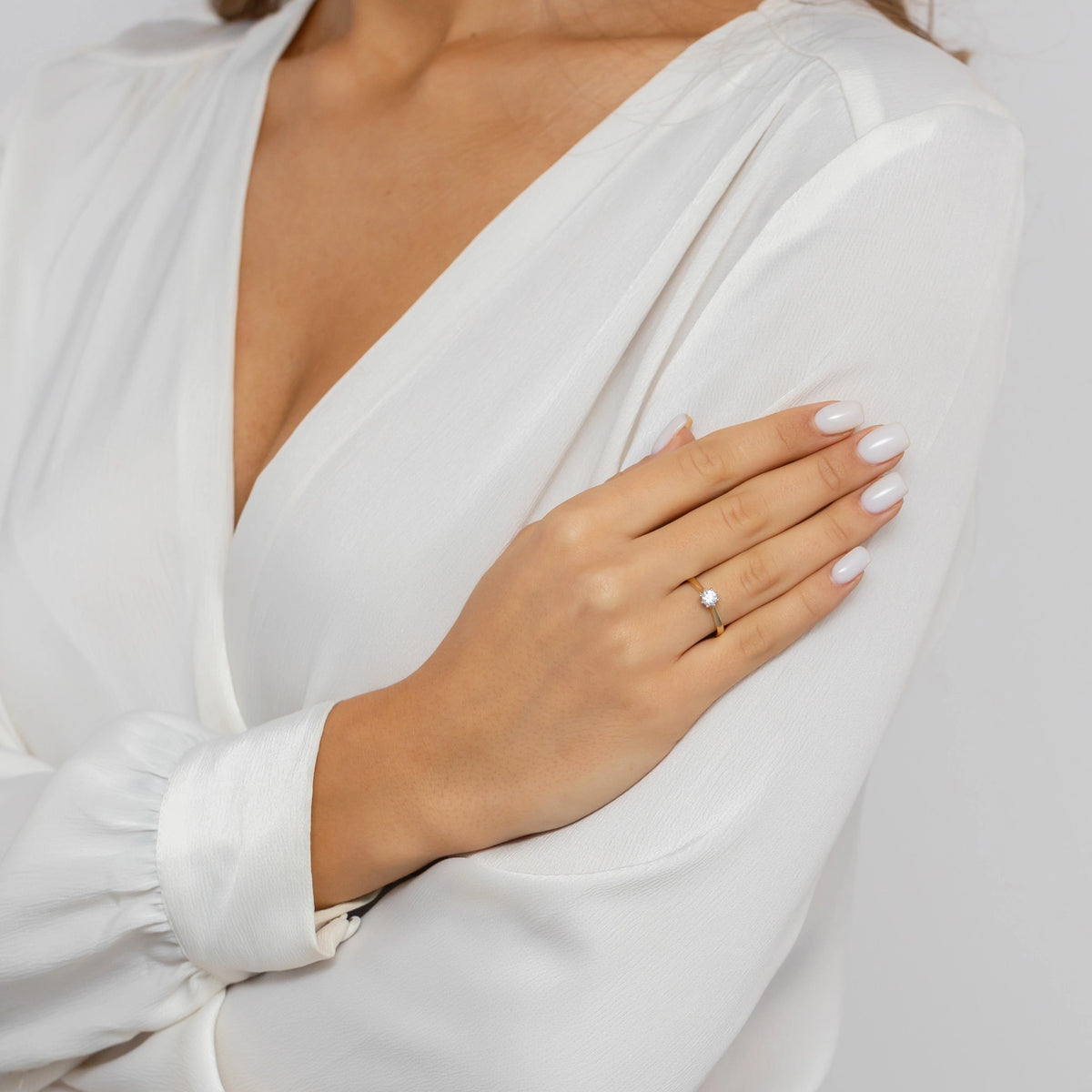 14k-gold-ring-with-zirconia-p168-585-b