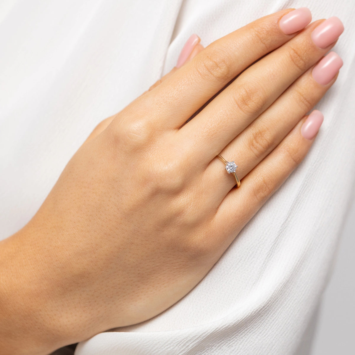 14k-gold-ring-with-zirconia-p172-585-b