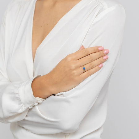 14k-gold-ring-with-dark-blue-zirconia-p177-585-g