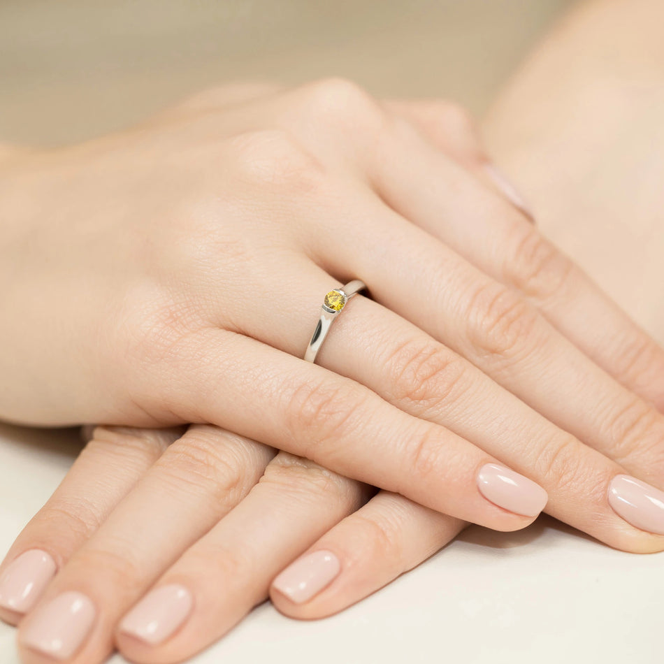 White Gold Ring with Round 0,15ct Lab-grown Diamond