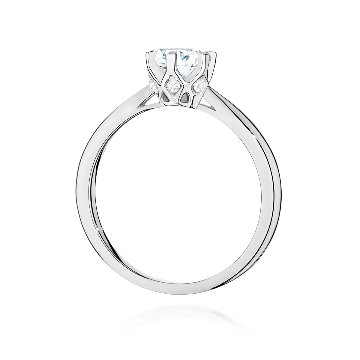 Prsten z bílého zlata – lab-grown diamant Round/Brilliant o hmotnosti 0,70 ct, doplněný 6 × 0,01 ct lab-grown diamanty