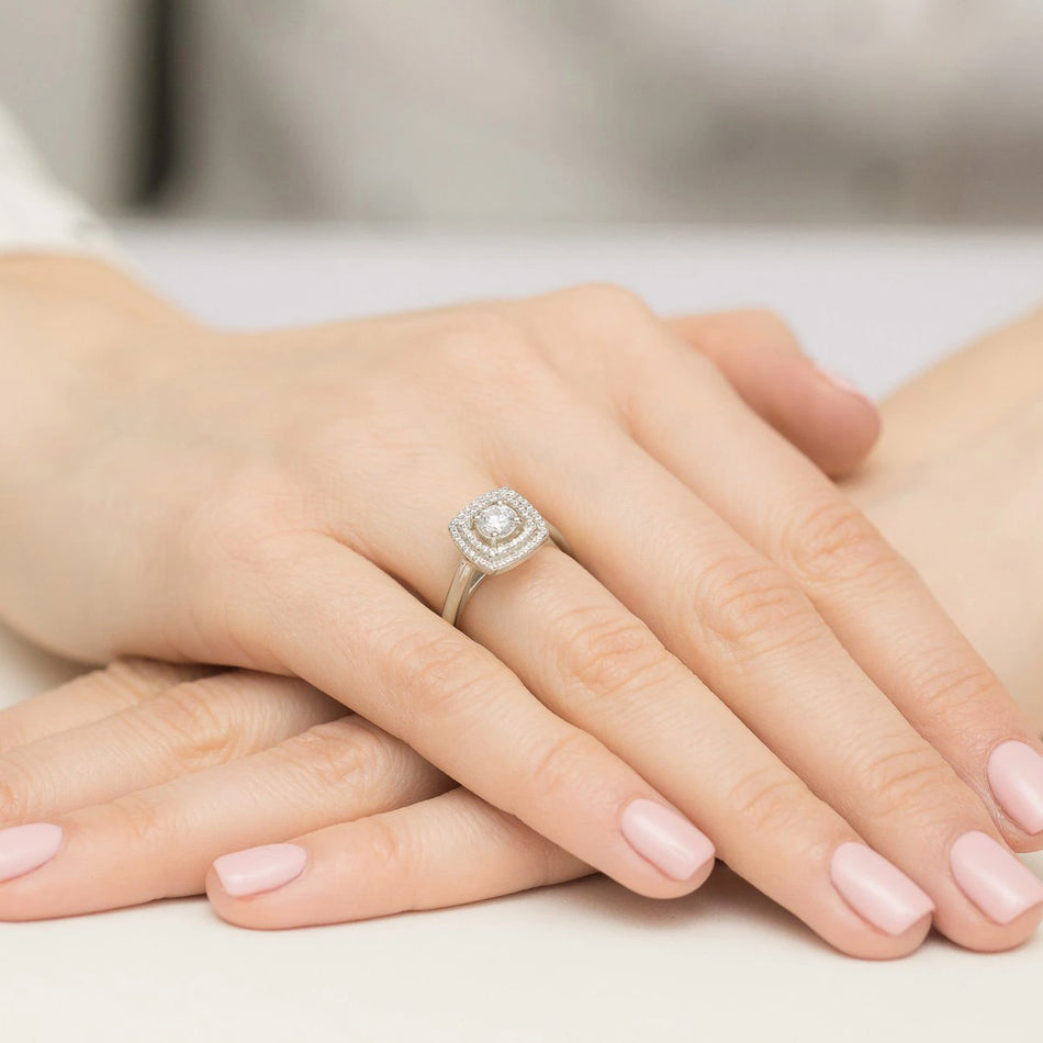 Prsten z bílého zlata s lab-grown diamantem 0,40 ct Round/Brilliant a 56 × 0,005 ct lab-grown diamanty