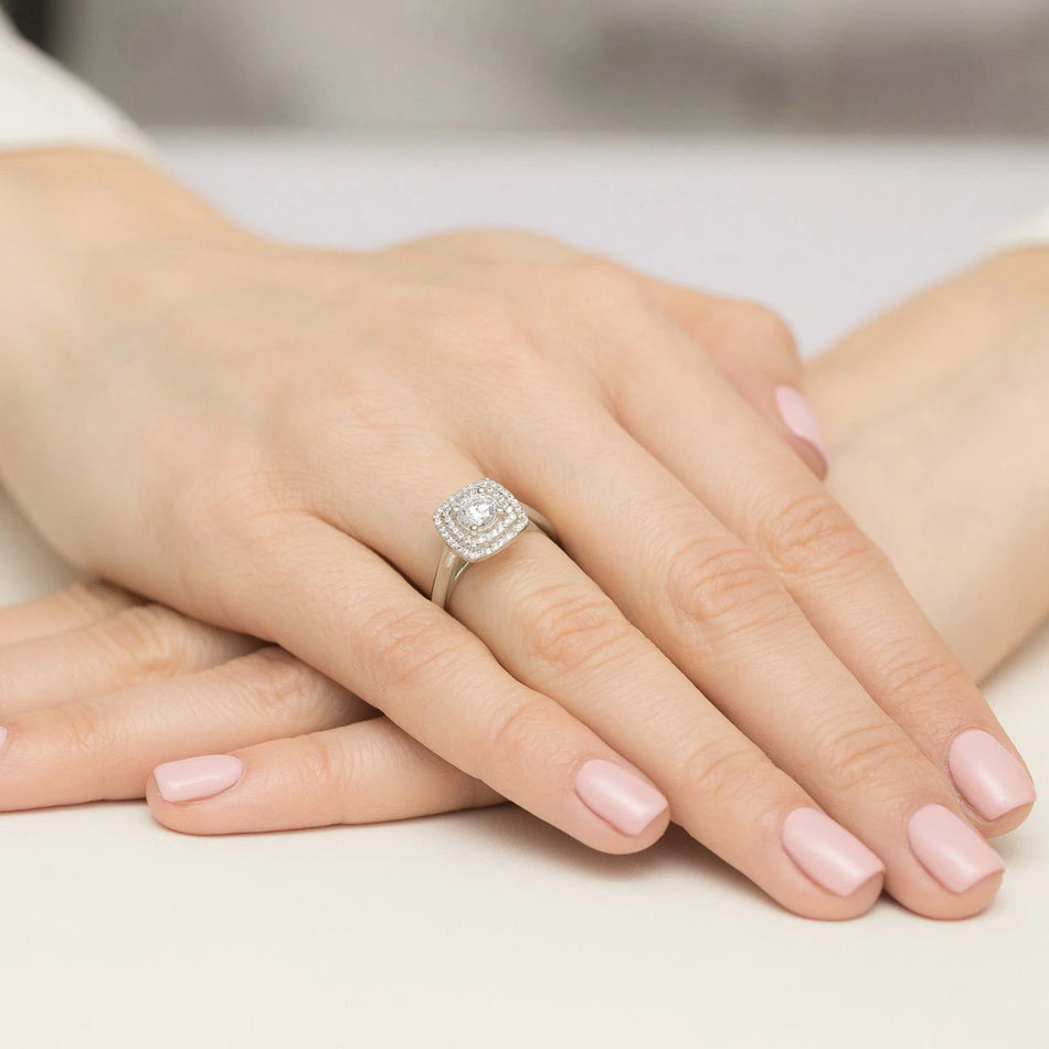 Prsten z bílého zlata s lab-grown diamantem 0,50 ct Round/Brilliant a 56 × 0,005 ct lab-grown diamanty